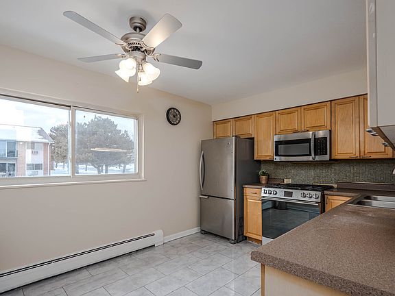 3rd image of 685 E Fullerton Ave APT 201