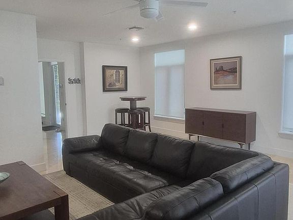 5th image of 71 Isle Of Venice Dr #71