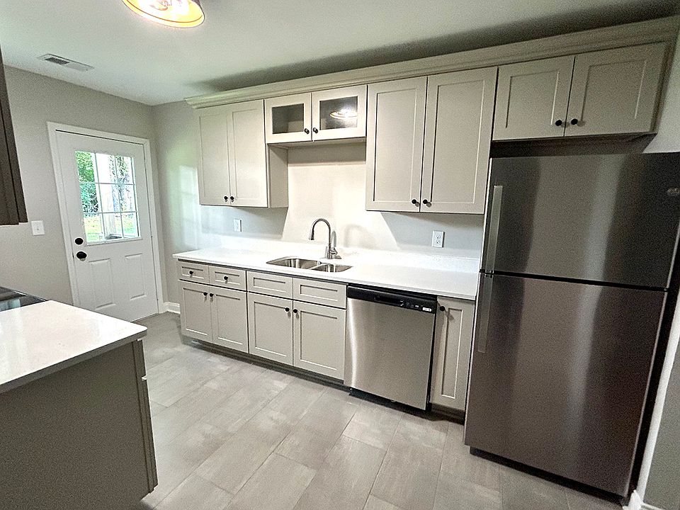 Kitchen: Completely Renovated
New Appliances, Cabinets, Countertops, and Flooring