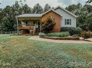 5669 Gratitude Ln, Granite Falls, NC 28630