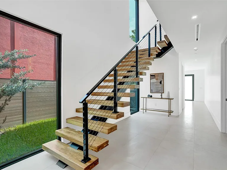1825 NE 26th Ave — Photo 41