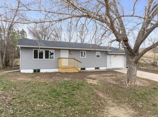 1309 7th Ave NE, Minot, ND 58703