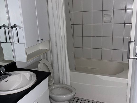 5th image of 4192 Main St #203