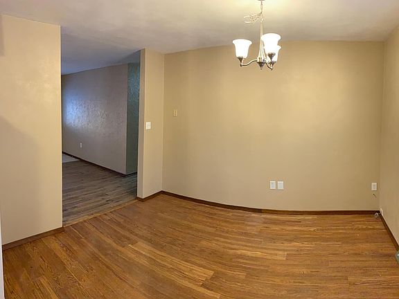 4th image of 412 W Oak St