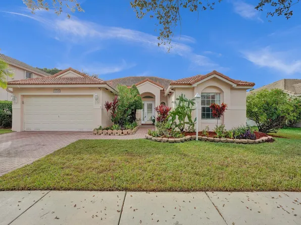 13724 NW 11th Street, Pembroke Pines, FL 33028