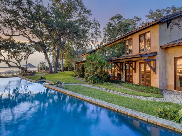 54 Brams Point Rd, Hilton Head Island, SC 29926