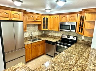 4400 1st St N UNIT 205, Saint Petersburg, FL 33703