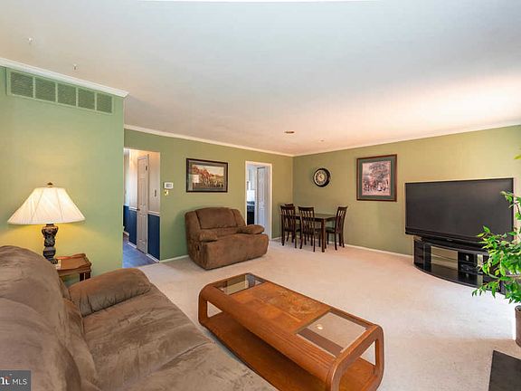 4th image of 59 Walden Mill Way