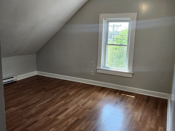 11 Morey St