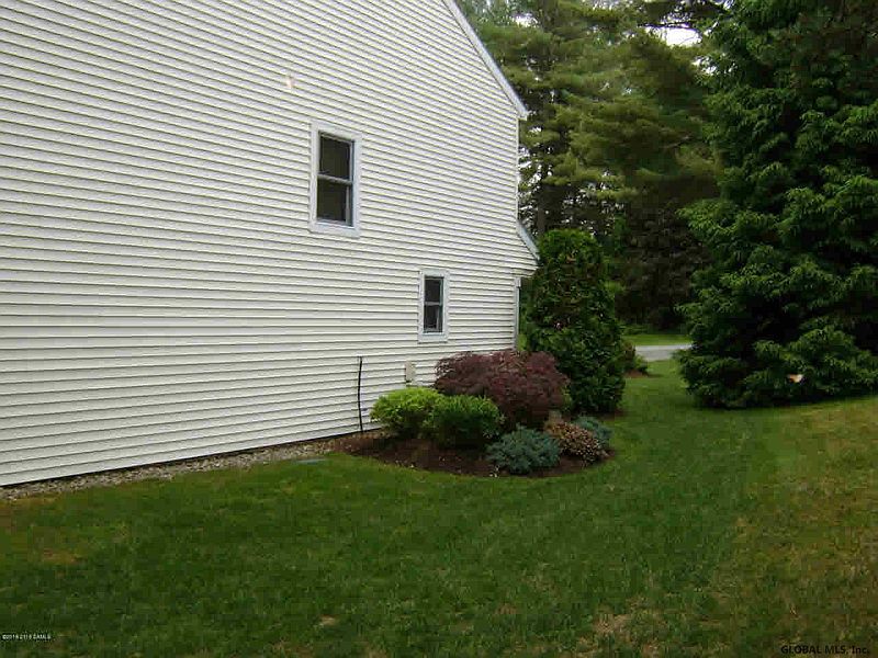 3rd image of 14 Tiffany Lane
