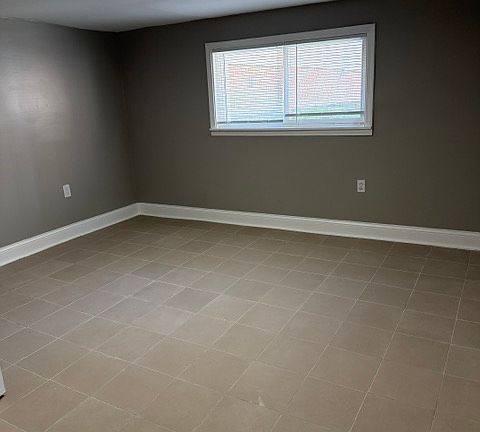 4th image of 2035 N Kildare Ave #Basement