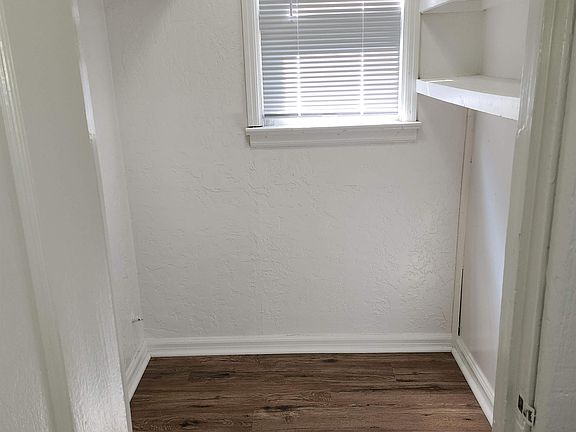 3rd image of 1020 S Broadway St #3