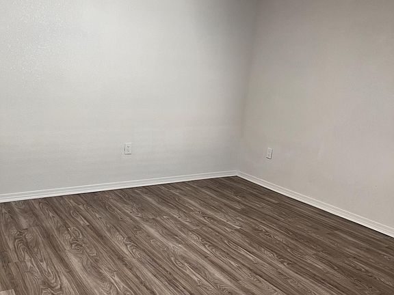 3rd image of 302 Virginia St NE #B