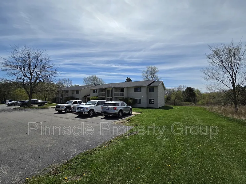 Timber Creek Apartments — Photo 4
