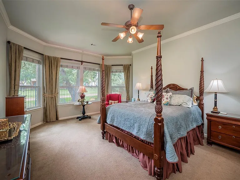 3805 Longhorn Acres St — Photo 10