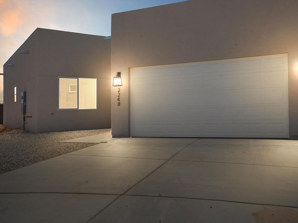 1st image of 2248 Calle De Silverio SW