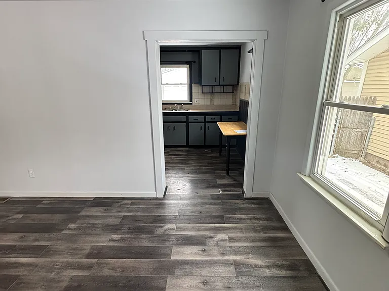 15424 Oldham St — Photo 14