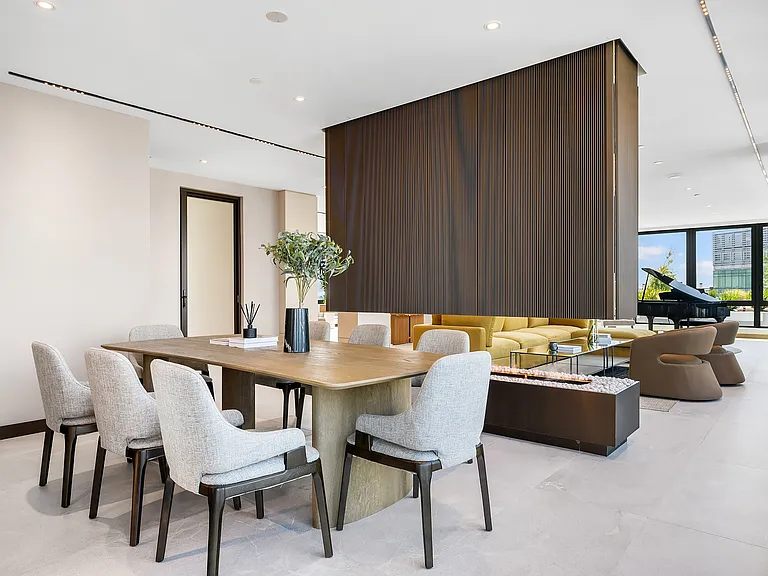 20 Rockwell Pl #1632D — Photo 28