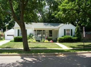 606 E Greenlawn Ave, Lansing, MI 48910