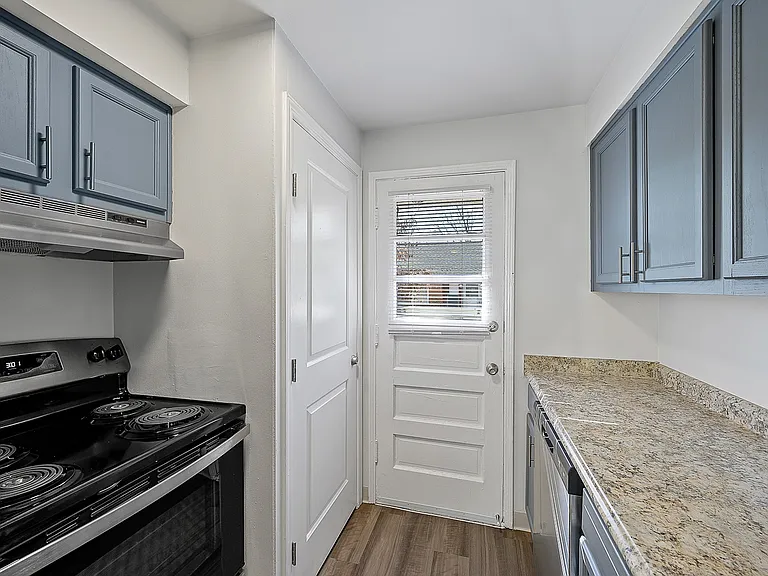 The Estates At Fernview — Photo 25