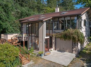 36 Olga Park Ln, Olga, WA 98279