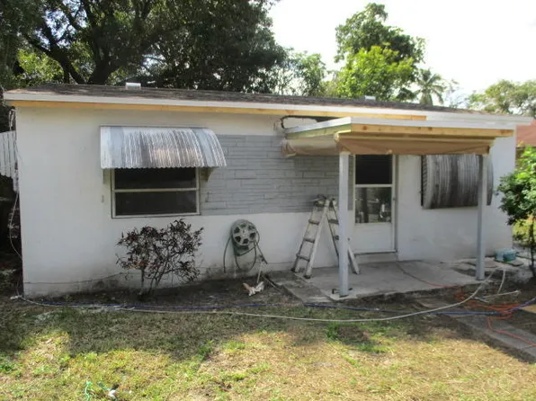 2210 NW 5th St, Fort Lauderdale, FL 33311