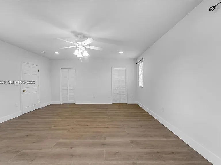 9121 Ridgeland Dr — Photo 27
