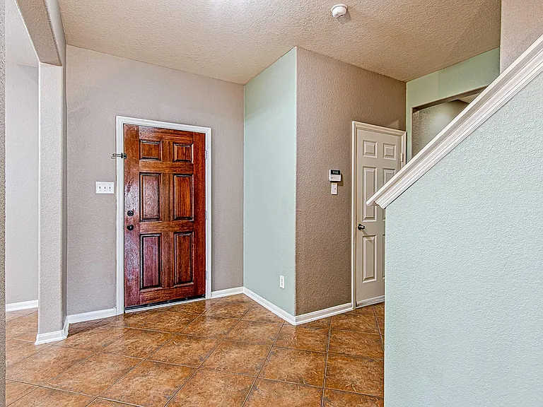7507 Trail Holw — Photo 8