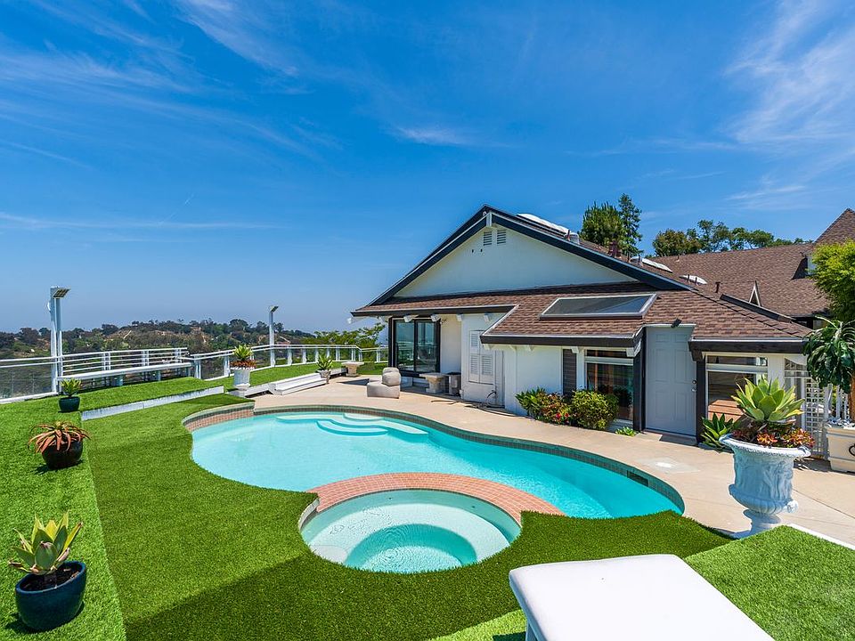 2nd image of 15541 Aqua Verde Dr