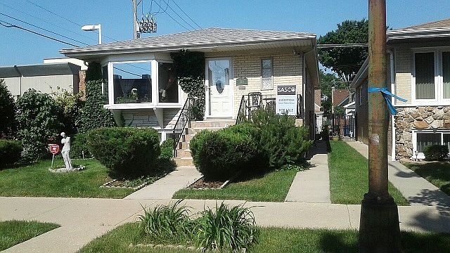 1st image of 3214 N Oak Park Ave