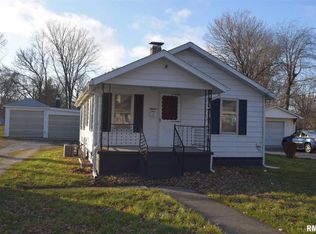 1047 N Fayette St, Jacksonville, IL 62650