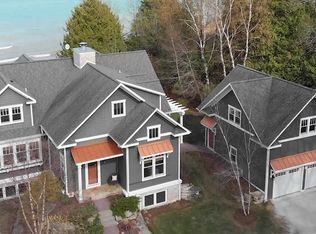 12807 Lakeshore Rd, Two Rivers, WI 54241