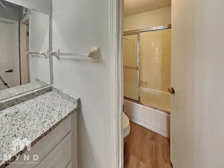 7406 Doncaster Ln — Photo 11
