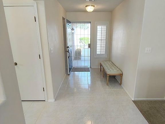 3rd image of 409 Golden State St