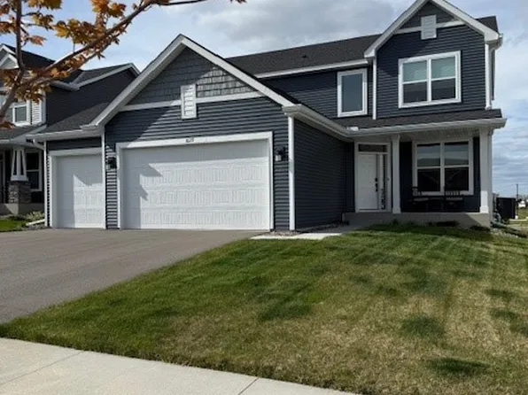 1629 River Rock Dr, Carver, MN 55315