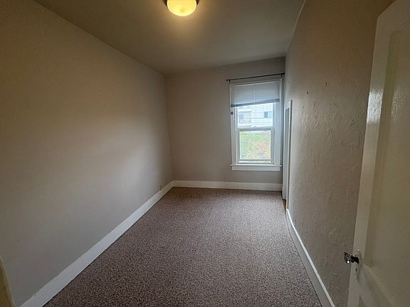 5th image of 1005 N 36th St APT 2
