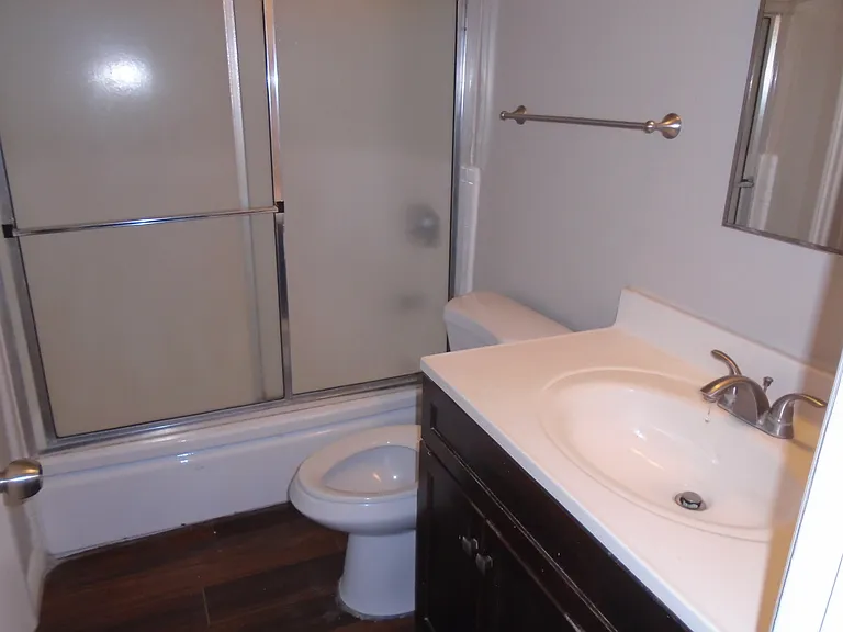 694 Spruce Ave #G — Photo 9