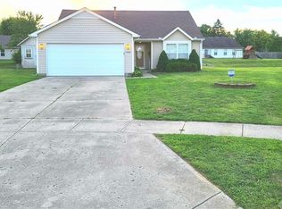 8922 Pebblestone Ct, Franklin, OH 45005