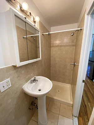 Rented by OvCo Realty | media 15