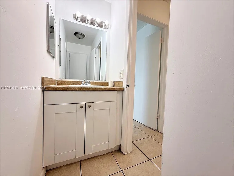 2410 NW 52nd Ave #2410 — Photo 10