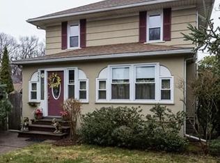 958 Liberty St, Springfield, MA 01104