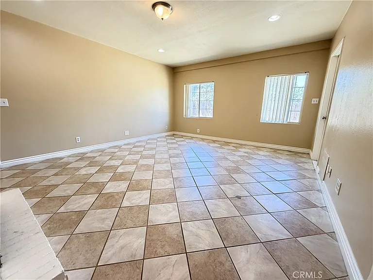2820 Madison St — Photo 15