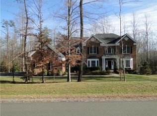 7702 Ashley Farms Dr, Fredericksburg, VA