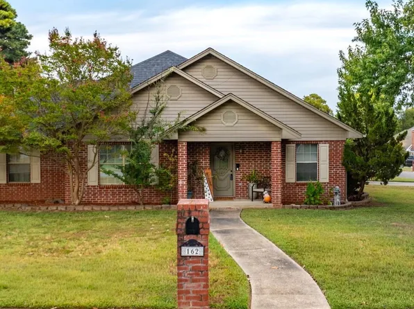 162 Lily Dr, Maumelle, AR 72113