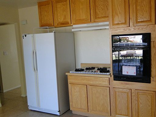 3rd image of 6938 E Moreland St