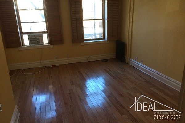 1st image of 318 Greenwood Ave APT 2
