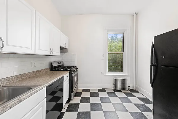 Rented by Douglas Elliman | media 14