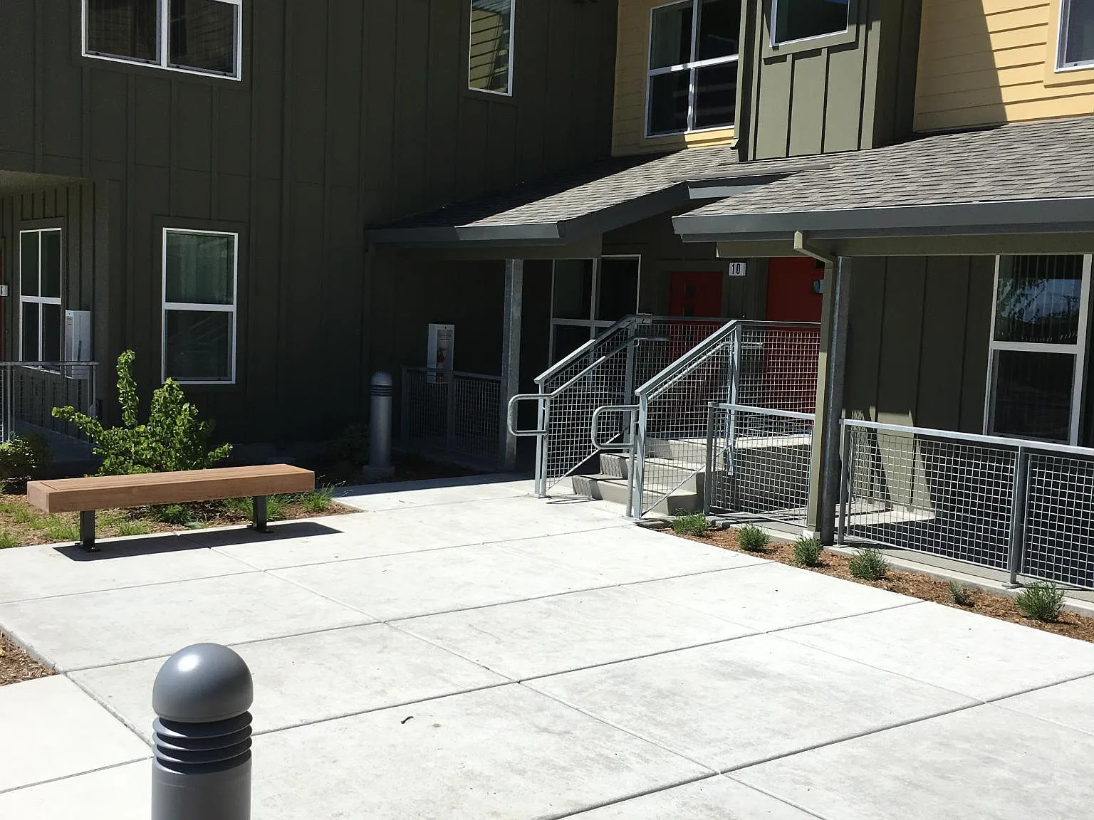 Esposti Park Apartments — Photo 4