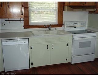 4th image of 4013 San Salvador Dr