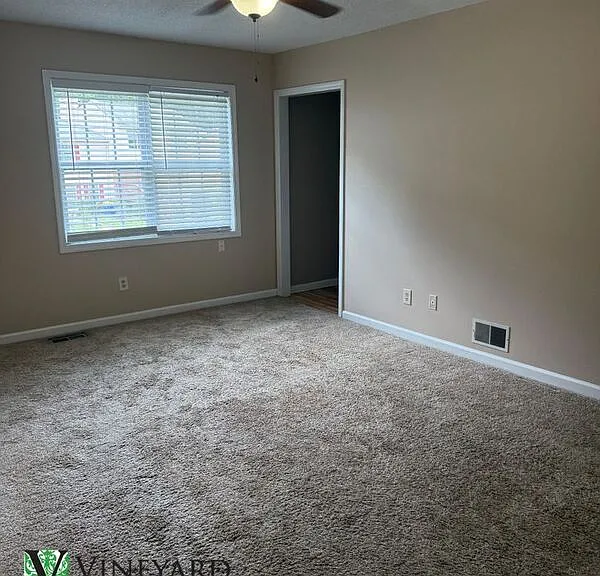 6065 Sand Wedge Cir NW — Photo 8